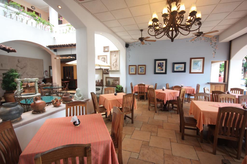 Hotel Maria Mixteca Санта-Крус-Хуатулко Экстерьер фото