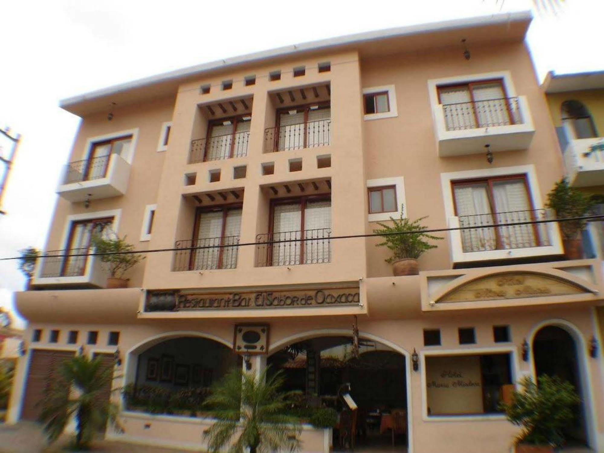 Hotel Maria Mixteca Санта-Крус-Хуатулко Экстерьер фото