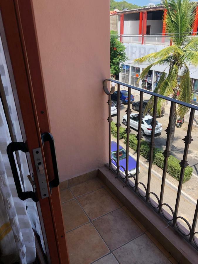 Hotel Maria Mixteca Санта-Крус-Хуатулко Экстерьер фото